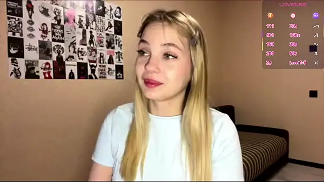 JestineParslow online show from December 22, 2025, 7:25 pm