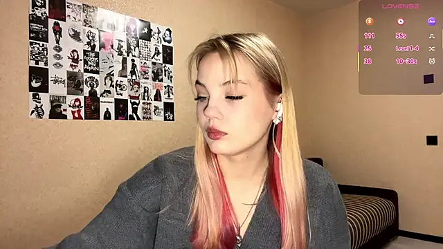 JestineParslow online show from January 11, 2026, 8:38 pm