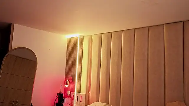 Iamnyxy online show from April 1, 2026, 11:33 am