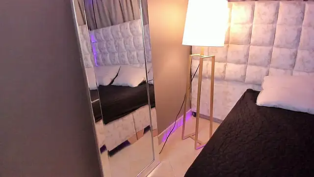 Atenea Velle online show from March 7, 2026, 1:16 pm