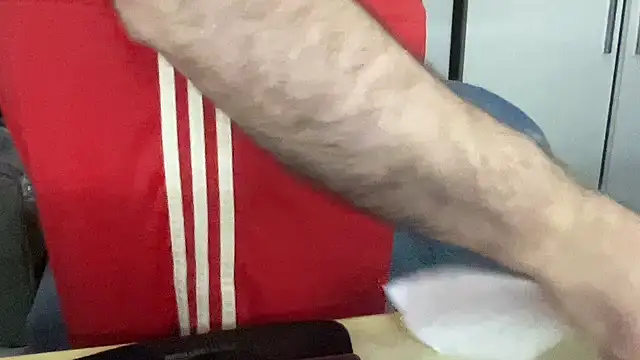 Snapshot of coach-karl chatting on October 3, 2025, 12:17 pm coach-karl online show from October 3, 2025, 12:17 pm