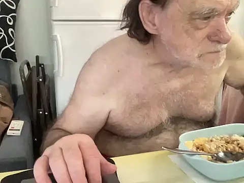 Snapshot of coach-karl chatting on September 24, 2025, 10:11 am coach-karl online show from September 24, 2025, 10:11 am