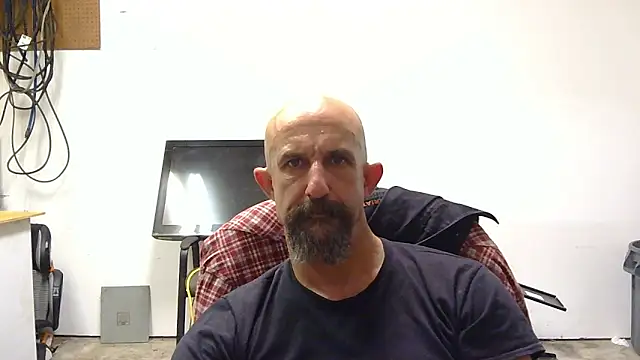 VendedLunching online show from May 10, 2026, 9:05 pm