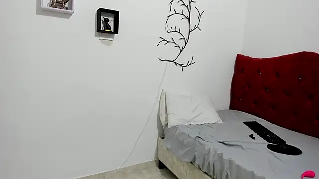 TerryGrace online show from February 2, 2026, 9:03 pm