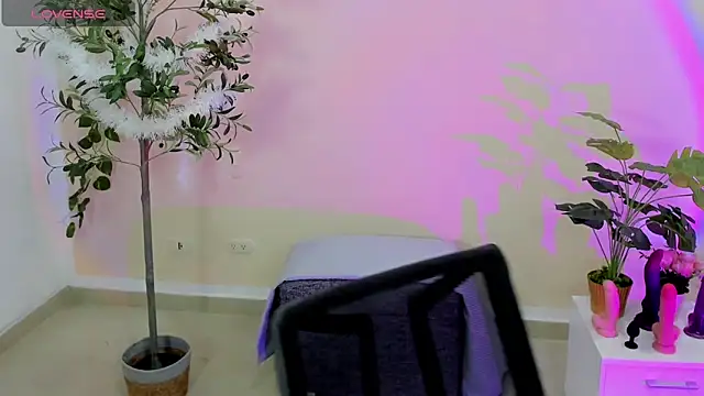 Stefany carter online show from April 8, 2026, 3:13 pm