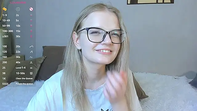 MicheleHonas online show from December 13, 2025, 8:04 pm