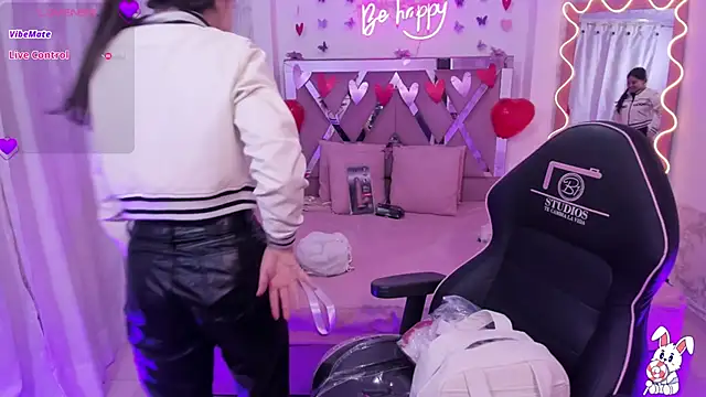 ISABELA TAY online show from February 28, 2026, 11:32 am