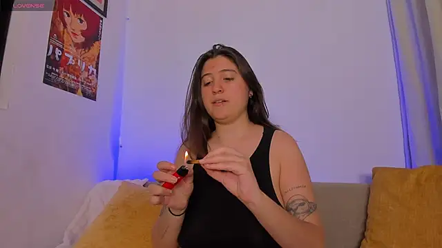 Ana Torres  online show from May 11, 2026, 6:38 pm