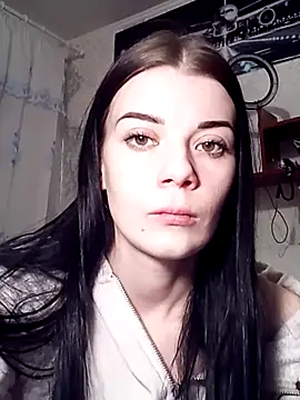 JhonSHelBy7LuNa online show from March 3, 2026, 7:10 pm