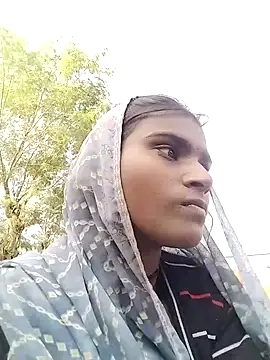 Snapshot of Big_Lovexx chatting on November 15, 2025, 4:27 am Big Lovexx online show from November 15, 2025, 4:27 am