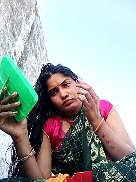 Pushpa hotty online show from February 14, 2026, 4:02 am