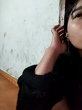 gugu0022 online show from March 14, 2026, 11:11 pm