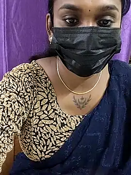 Snapshot of Dharshini98 chatting on November 12, 2025, 1:04 pm Dharshini98 online show from November 12, 2025, 1:04 pm