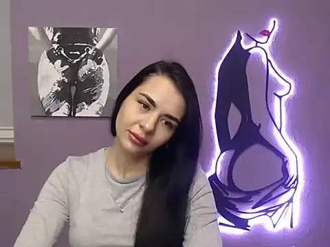 divina kira online show from January 12, 2026, 8:32 am