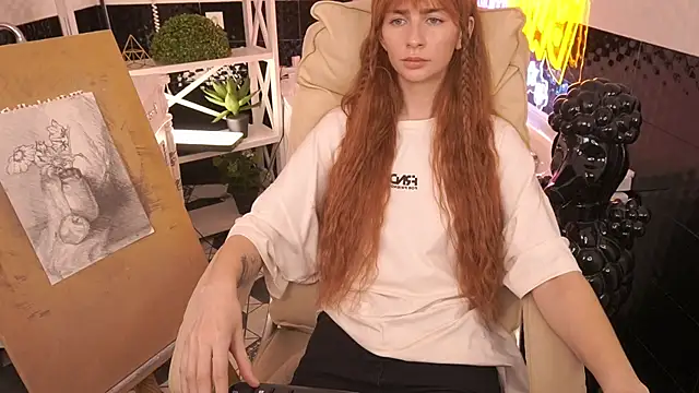 Nicol Moonn online show from April 3, 2026, 10:27 pm