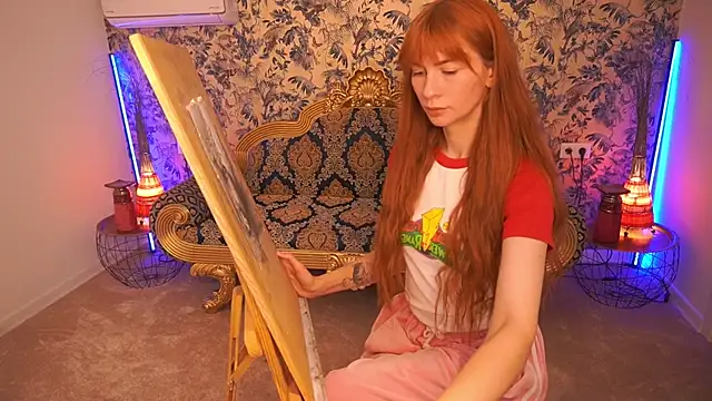 Nicol Moonn online show from April 17, 2026, 12:41 pm