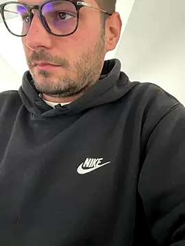 Snapshot of brrratan chatting on November 13, 2025, 11:14 am brrratan online show from November 13, 2025, 11:14 am