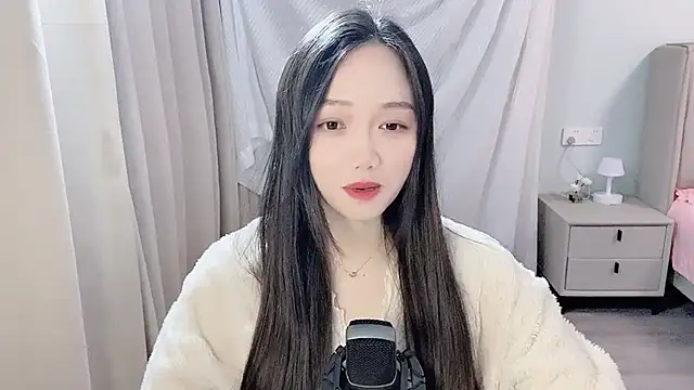 BoiI2u online show from December 22, 2025, 3:23 pm