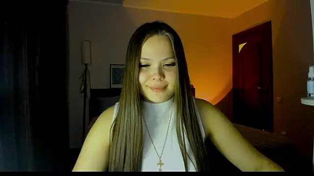 Kira love 81 online show from May 26, 2026, 7:45 pm