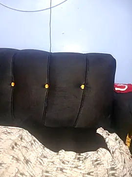 spiciecandy online show from November 12, 2025, 5:39 pm