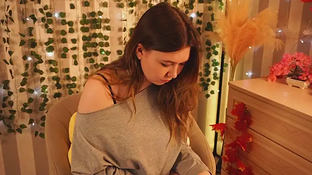 cheeky cherry  online show from November 13, 2025, 3:49 pm