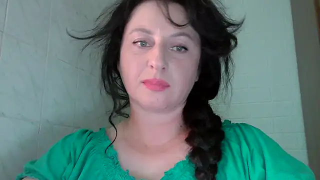Snapshot of MelinaAx chatting on July 17, 2026, 7:22 pm MelinaAx online show from July 17, 2026, 7:22 pm