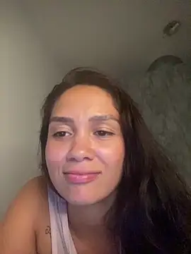 carolsapequinha online show from March 19, 2026, 9:37 pm