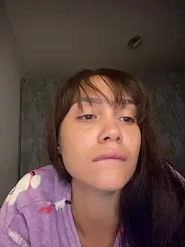 carolsapequinha online show from May 22, 2026, 4:43 am