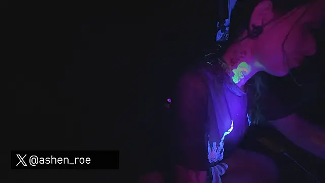 AshenRoe online show from March 1, 2026, 1:00 pm