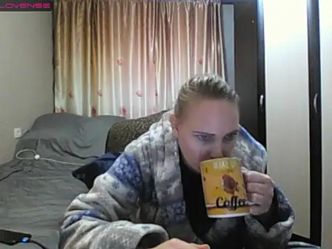 JenniDeep online show from March 7, 2026, 12:32 pm