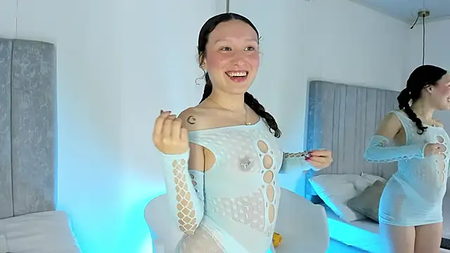 Snapshot of Martina_077 chatting on January 5, 2026, 8:01 pm Martina 077 online show from January 5, 2026, 8:01 pm