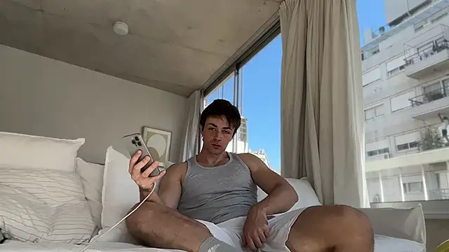 Snapshot of iggydavid chatting on November 15, 2025, 6:45 pm iggydavid online show from November 15, 2025, 6:45 pm