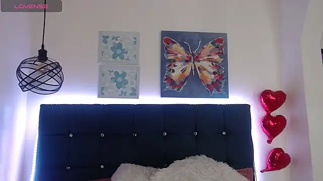 Catalinajane1 online show from April 3, 2026, 1:39 pm