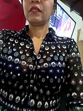 alexandra100gg online show from November 17, 2025, 8:46 pm