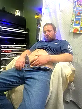 Snapshot of Txweld69 chatting on January 12, 2026, 12:50 am Txweld69 online show from January 12, 2026, 12:50 am