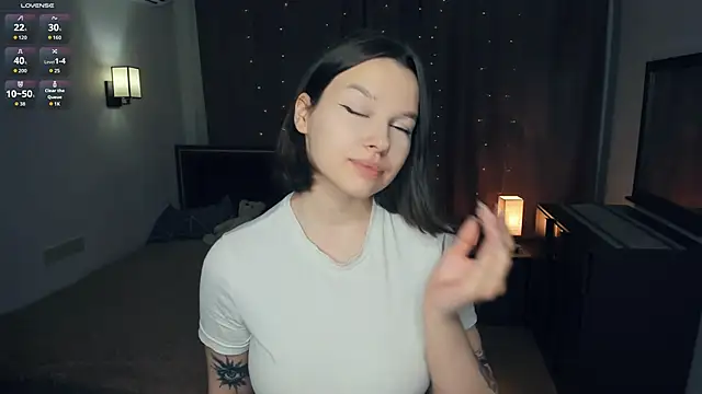 IrmgardBuzard online show from December 1, 2025, 8:21 pm