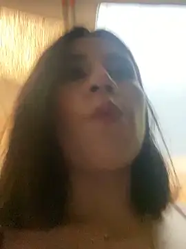 GinebraBelucci online show from December 21, 2025, 7:59 pm