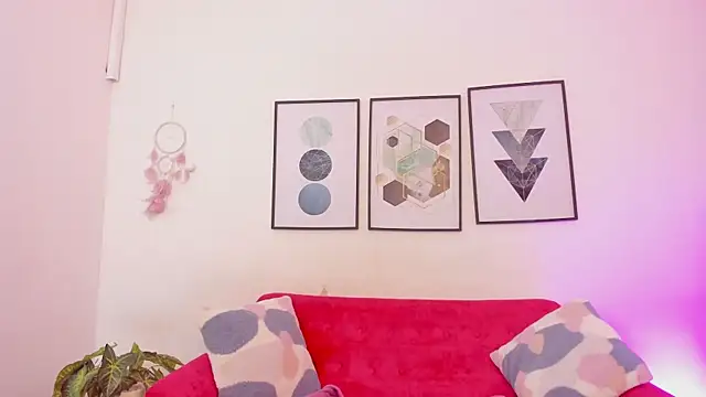 tamibaby7 online show from January 13, 2026, 3:32 am