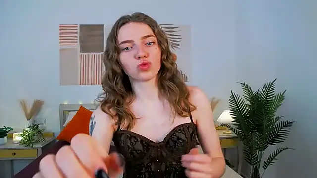 Tayllory online show from May 4, 2026, 8:06 am
