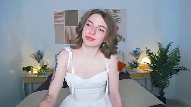 Tayllory online show from May 12, 2026, 8:10 am
