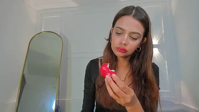 nicolvibes 212 online show from March 6, 2026, 9:32 pm