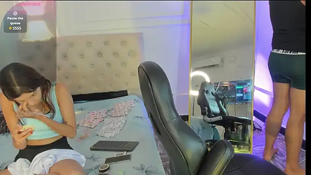 nicolvibes 212 online show from February 26, 2026, 10:21 pm