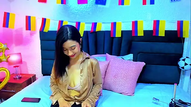 Snapshot of VictoriaRouge_ chatting on June 21, 2026, 10:59 pm VictoriaRouge online show from June 21, 2026, 10:59 pm