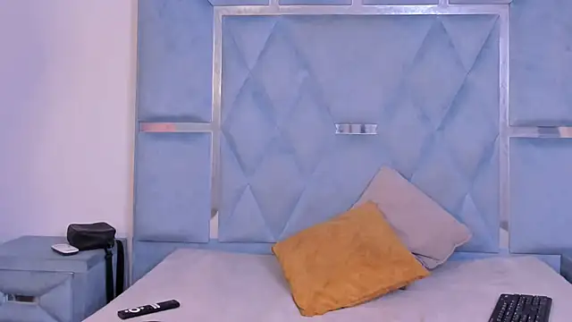 Snapshot of Kymasm chatting on February 25, 2026, 1:11 pm Kymasm online show from February 25, 2026, 1:11 pm