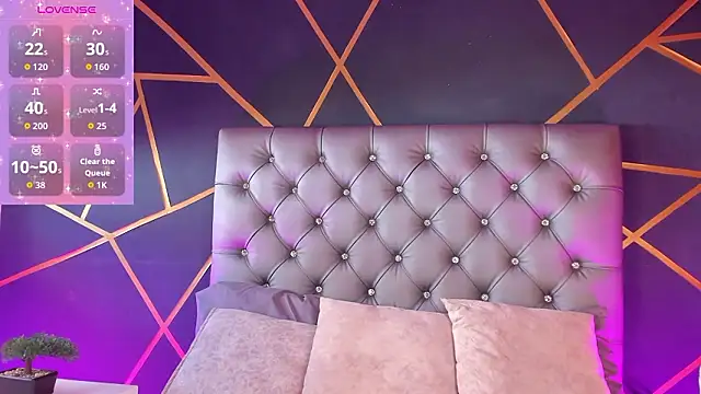 GabrielaSuarez  online show from March 20, 2026, 7:48 pm