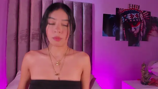 GabrielaSuarez  online show from June 2, 2026, 7:47 pm