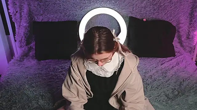 Snapshot of RochelCozzi chatting on December 15, 2025, 4:02 pm RochelCozzi online show from December 15, 2025, 4:02 pm