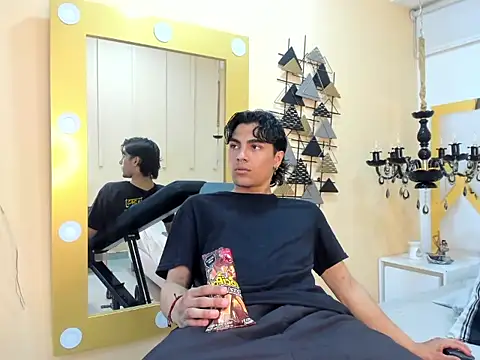 MattFiore online show from December 20, 2025, 7:06 pm