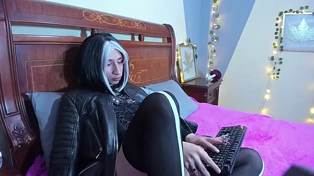 Charlothe 7 online show from November 29, 2025, 4:56 am