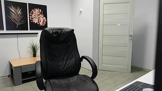 Snapshot of Charles_Dreams chatting on February 14, 2026, 6:41 pm Charles Dreams online show from February 14, 2026, 6:41 pm